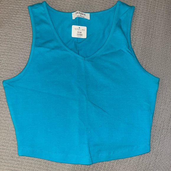 Simple Cropped Tank - Picture 1 of 3